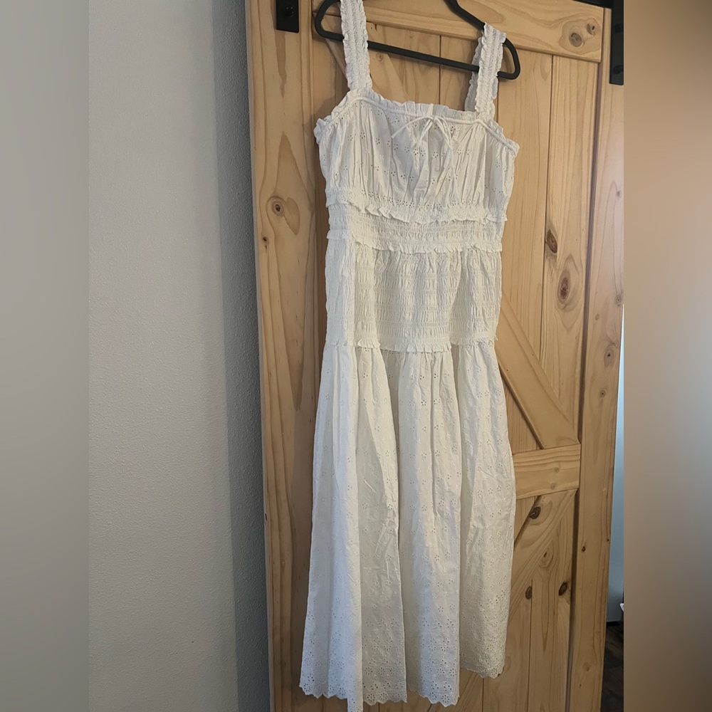 GAP X DÔEN Eyelet MIDI Dress